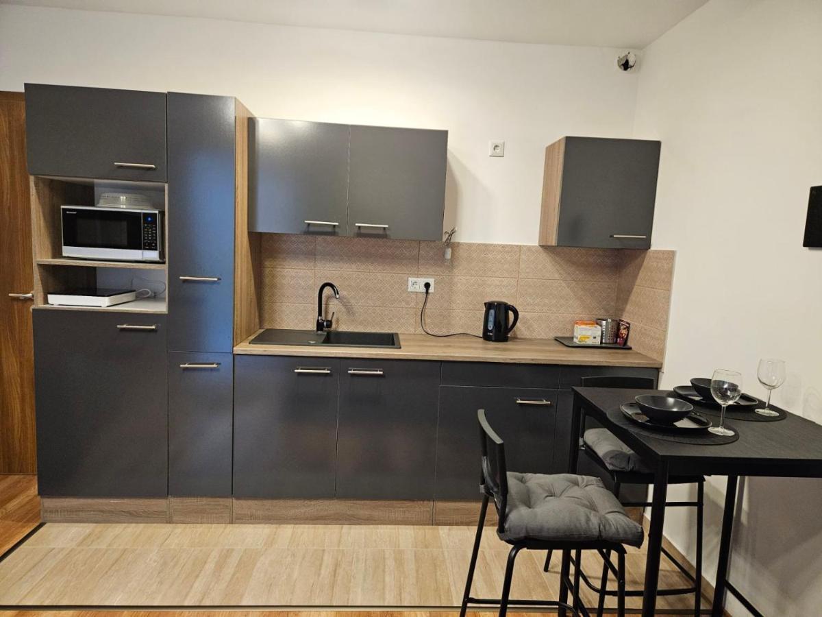 N&Z Apartman Close To The Downtown Apartment Budapest Exterior photo
